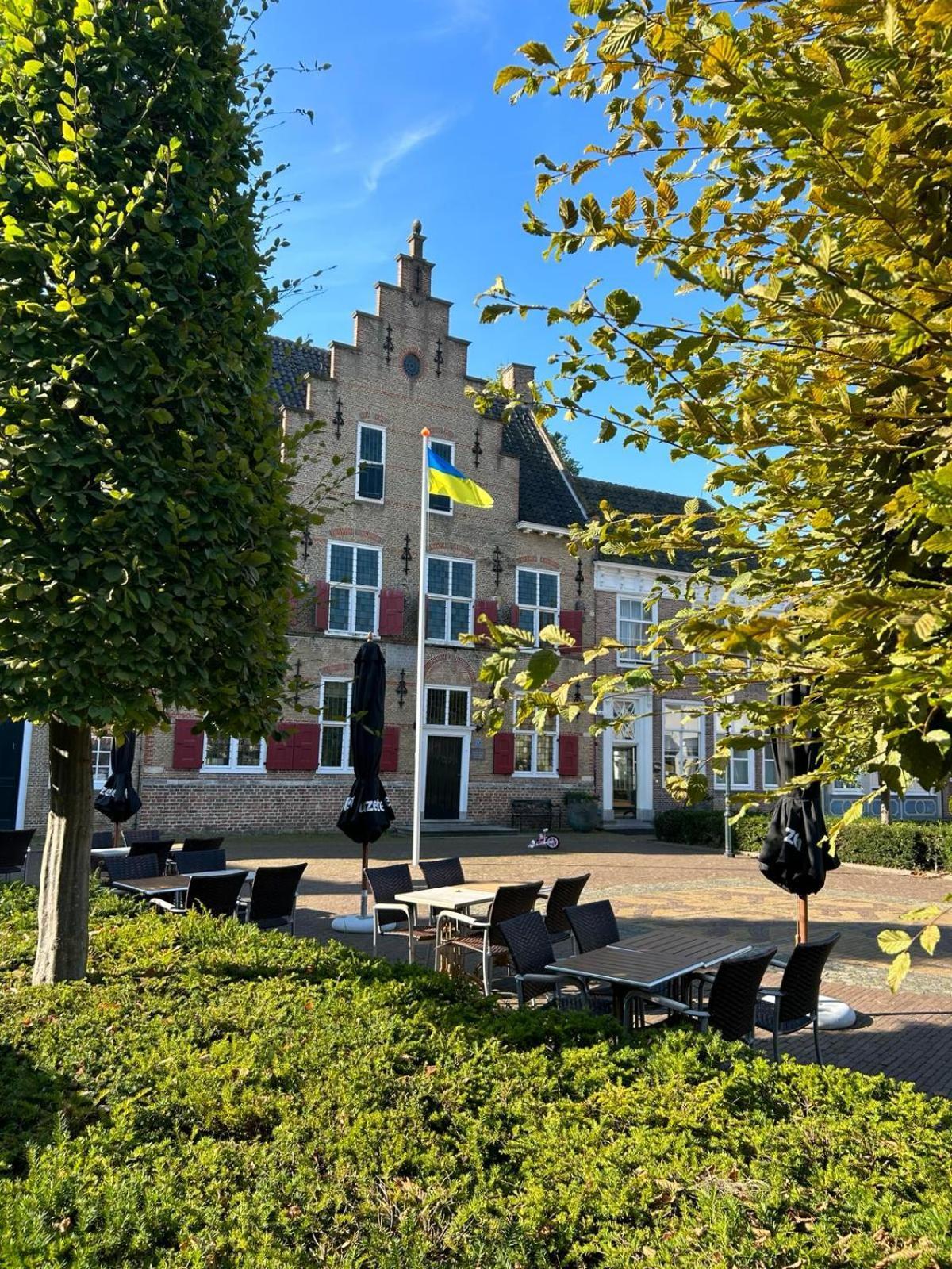 Oosterschelde Lodge Met Veel Privacy En Dicht Bij Het Water Scherpenisse Eksteriør billede